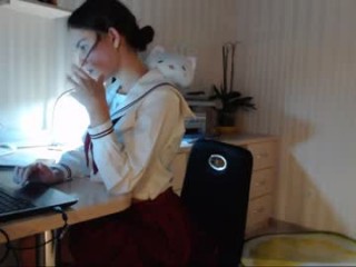 themadnessofyouth with hot panty teasing her pussy live on cam