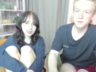 alex_and_anna teen cam girl broadcasts live sex via webcam