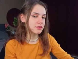 darkness_unaloon teen doing it solo, pleasuring her little pussy live on webcam