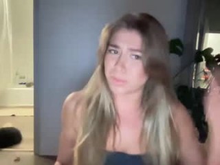 miahswrld2 show live sex via webcam