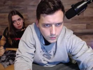 misssweetsxo teen cam girl broadcasts live sex via webcam