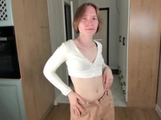 esmaalison teen doing it solo, pleasuring her little pussy live on webcam