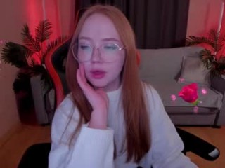 mylieran sexy young cam girl with small tits doing it all on live sex cam 