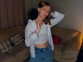 liliandaniels teen doing it solo, pleasuring her little pussy live on webcam