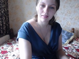 sexylove4 blonde and her wet little pussy, live on webcam