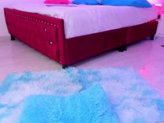 miah_smiithh fetish aficionado doing twisted things live on cam 