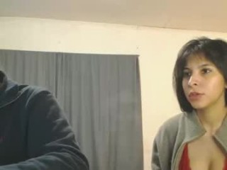 austinyapriil young cam girl couple doing everything you ask them in a sex chat 