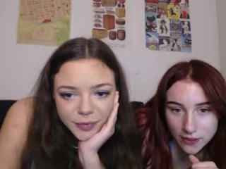 maddieandcarlie teen cam girl broadcasts live sex via webcam