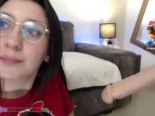 madison_cox talented who loves deepthroating live on camera