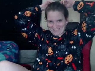 toxiclilly BBW teasing her pussy live on sex cam