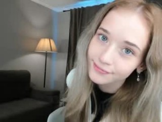 taitehambelton fetish cam girl broadcasts live sex via webcam