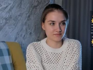 keep_that_in_your_mind teen cam girl broadcasts live sex via webcam