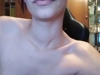 22sterva98 bisexual young cam girl fucking boys and girls live on sex camera