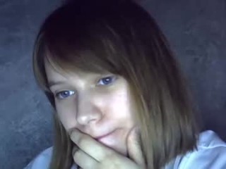 the_partisan young girl who like to show live sex via webcam