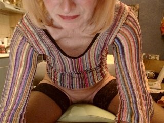 sexysilvie blonde mature cam girl and her wet little pussy, live on webcam