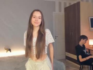oliviahatchet Eastern teen pleasuring her immaculate pussy on camera